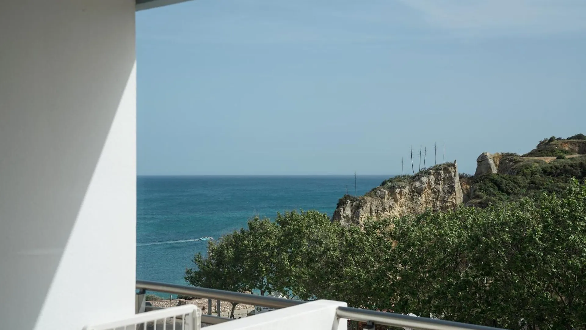Carvi Beach Hotel Lagos