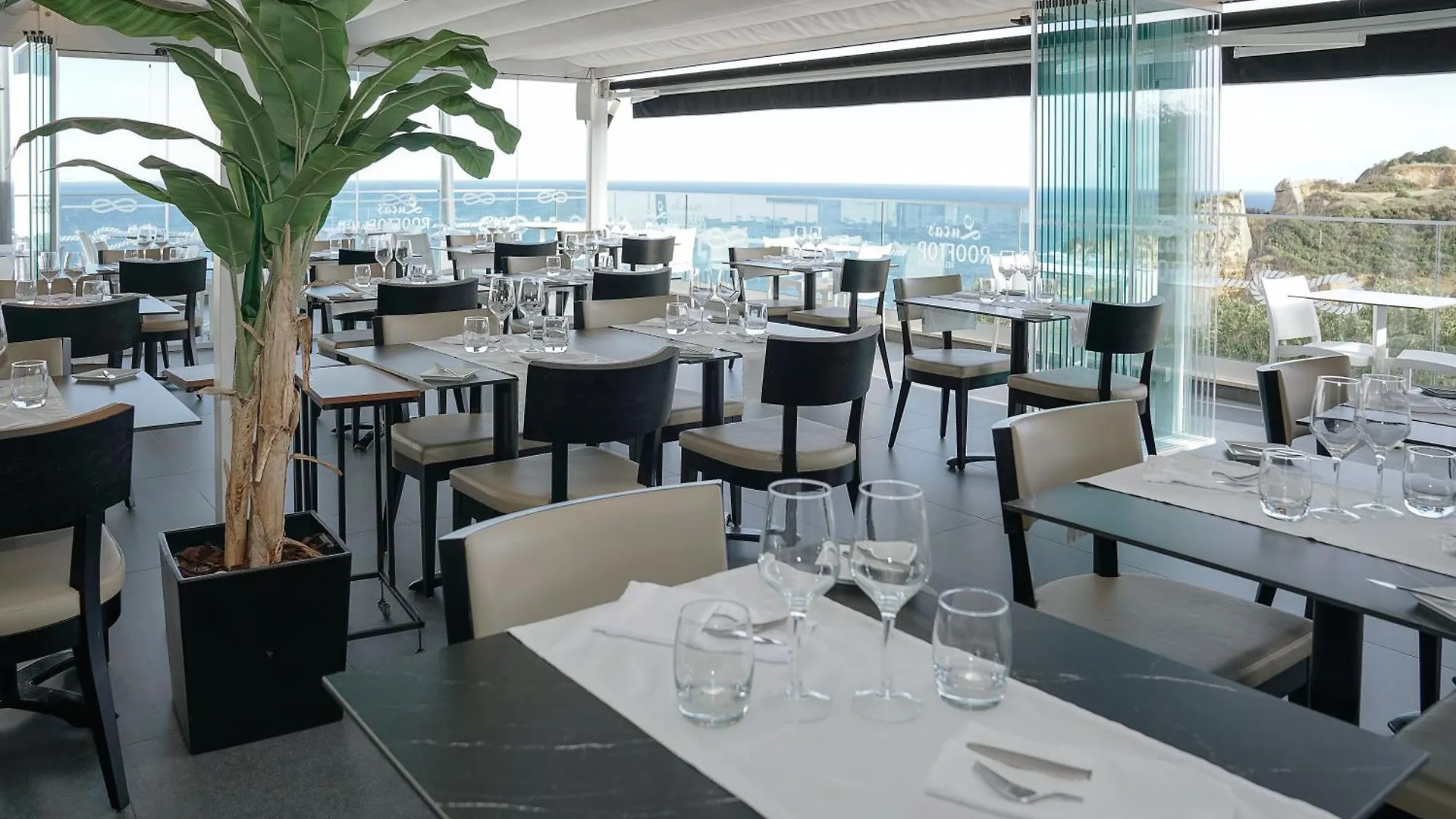 Carvi Beach Hotel Lagos