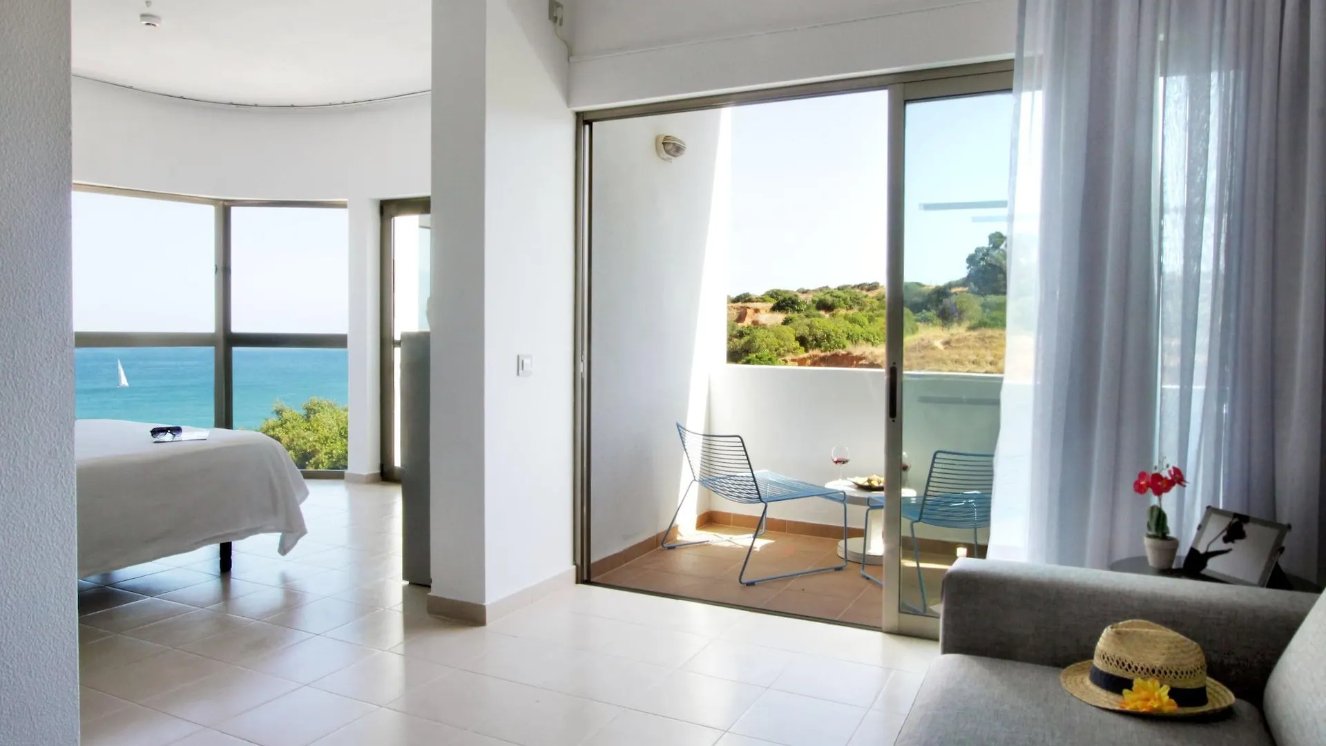 Carvi Beach Hotel Lagos 3*,  Portugal