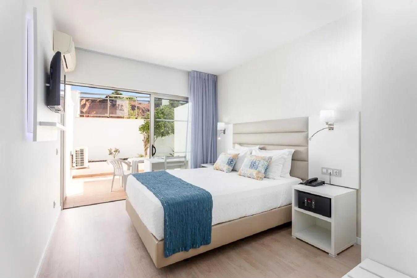 Carvi Beach Hotel Lagos