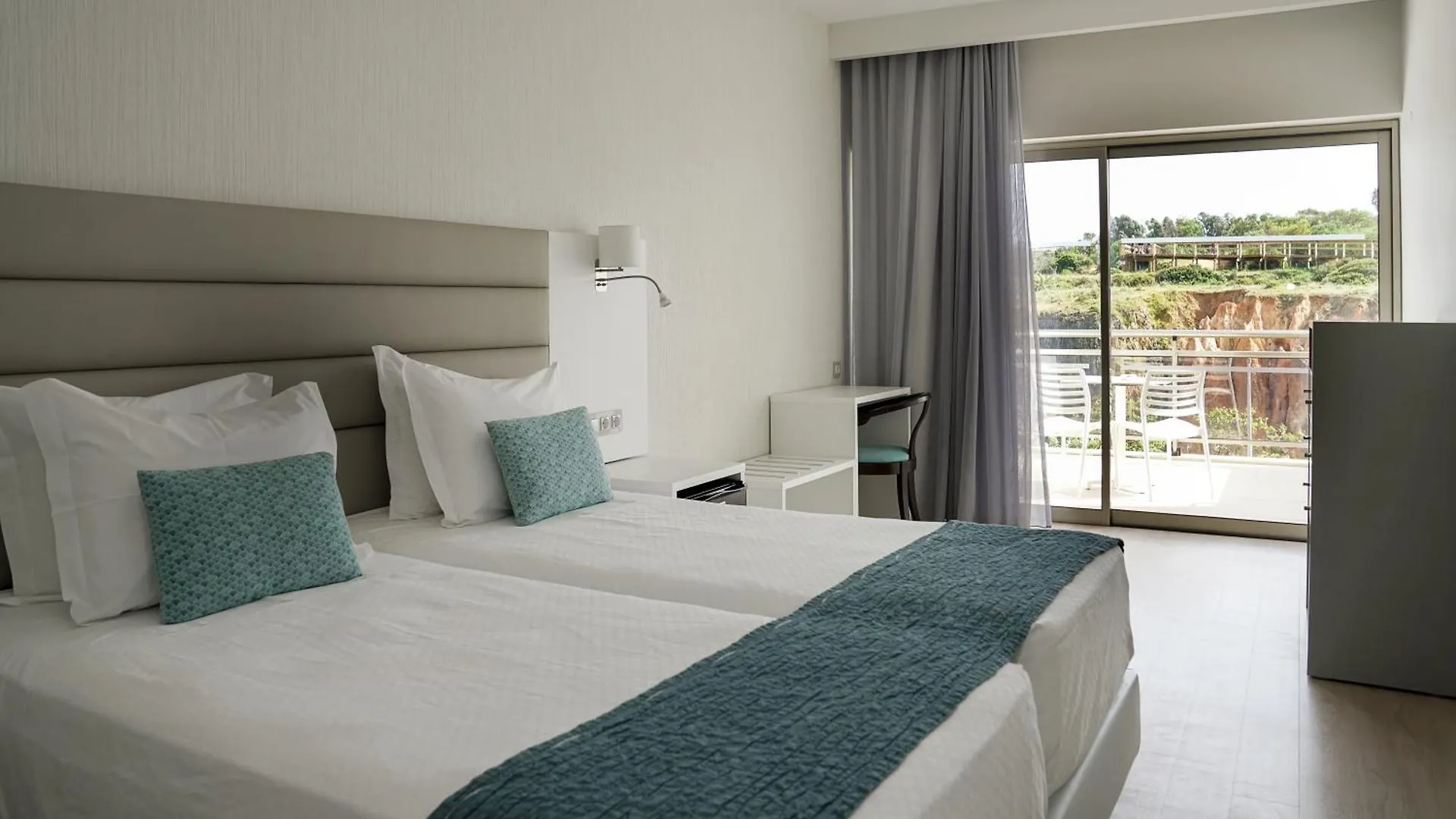 Carvi Beach Hotel Lagos