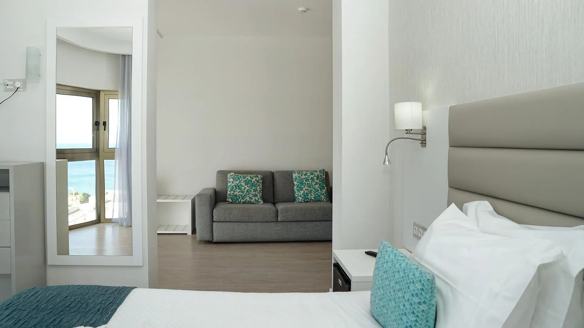 Carvi Beach Hotel Lagos